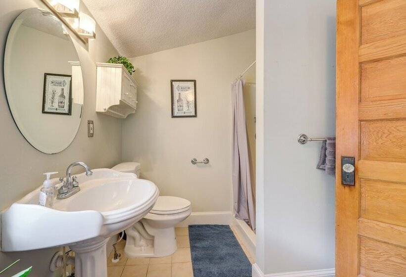 Beautiful Jacksonville Home: Walkable Location!