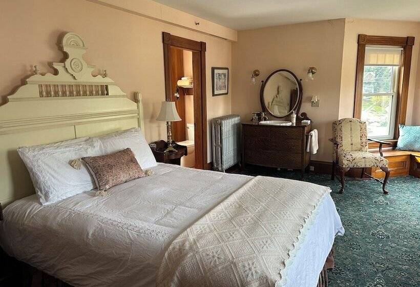 تختخواب و صبحانه Meredith Inn