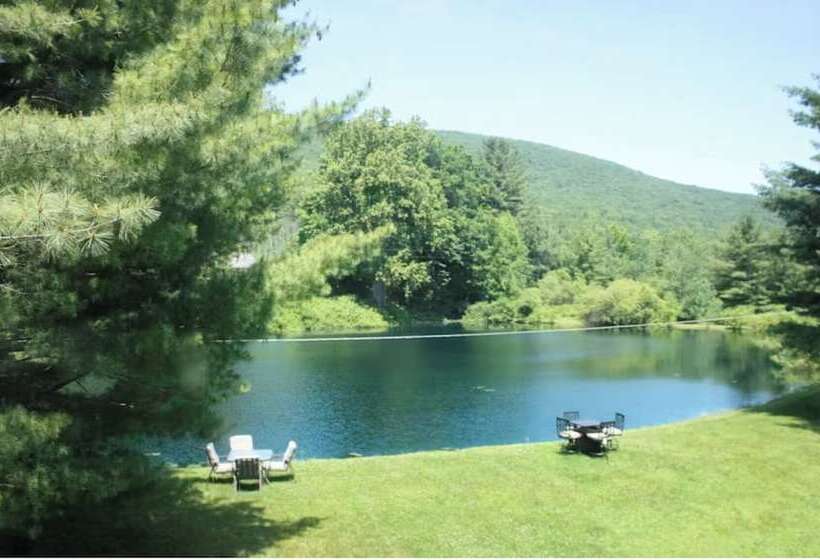 Colton Point Motel