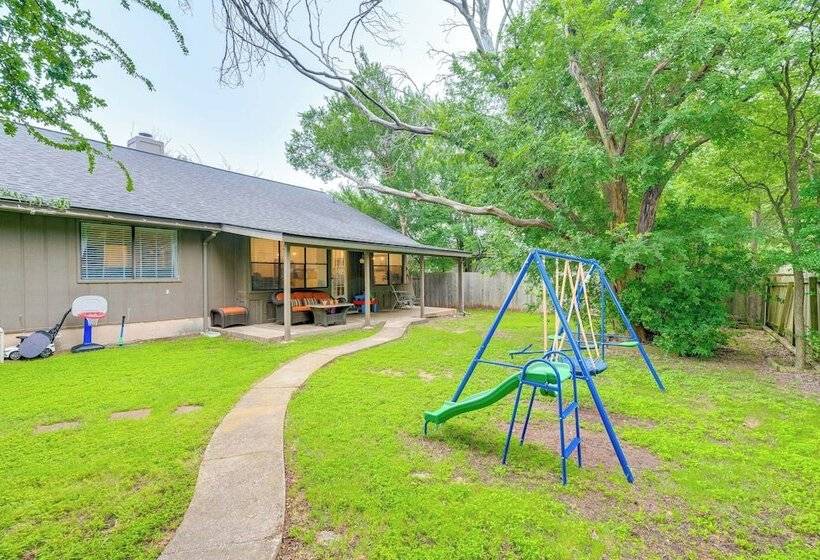Modern Cedar Park Home: 20 Mi To Downtown Austin!