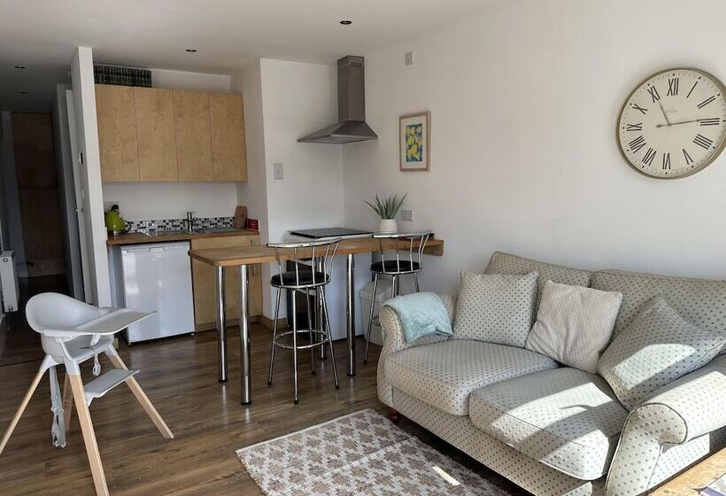酒店 Cozy Coastal Lodge In Hayle