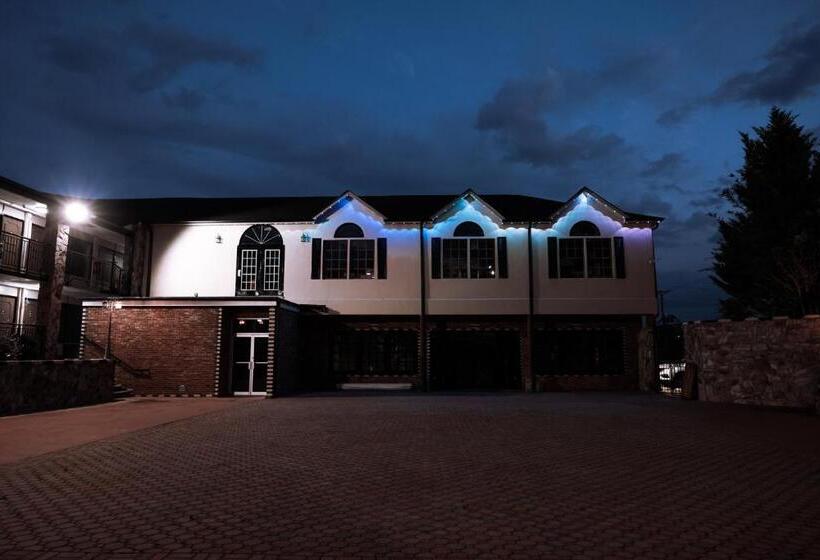 酒店 Riverside Inn And Suites