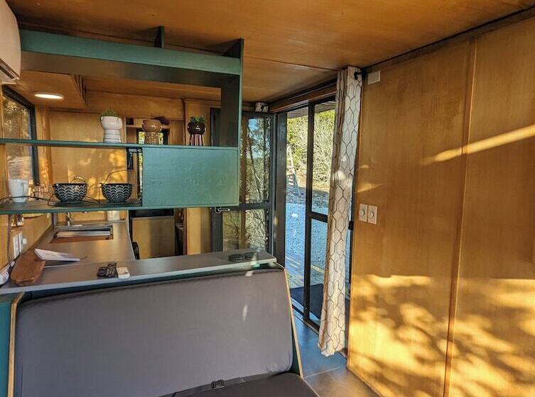 هتل روستایی Lost Horizon Texas