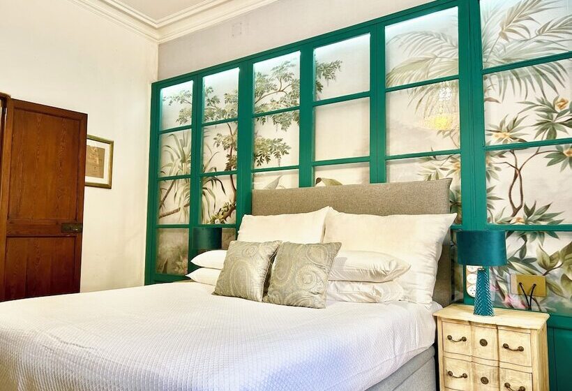 بنسيون Dog Admiral Urban Guest House