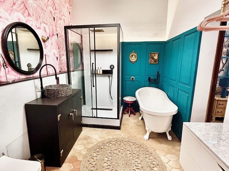 بنسيون Dog Admiral Urban Guest House
