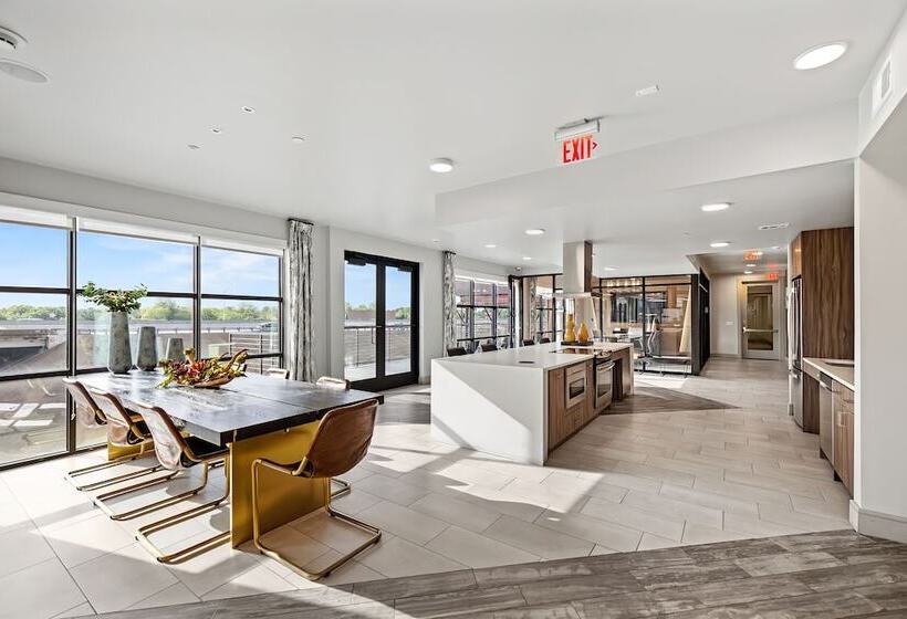 Placemakr Downtown Austin