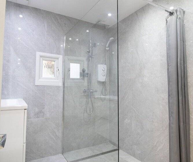 Резиденция 2 Bed Near The O2 Arena & Excel & Free Parking