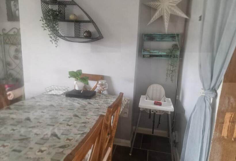 レジデンス 3br Sleeps6 Petsok Off Road Parking Garden