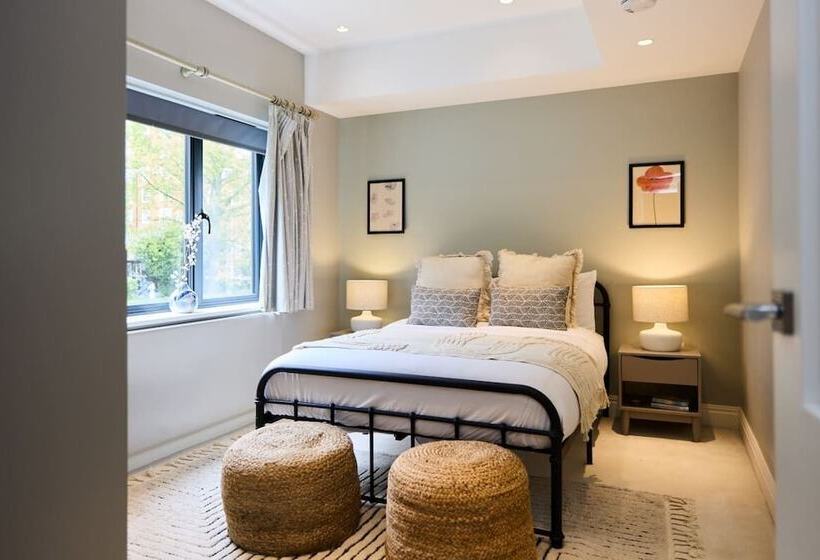 The Regent S Park Scenery   Spacious 3bdr House W/ Garden And Study Room