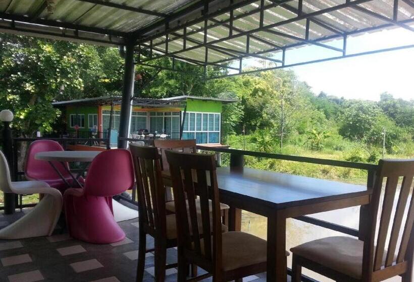 هتل Banrai Chernma Resort