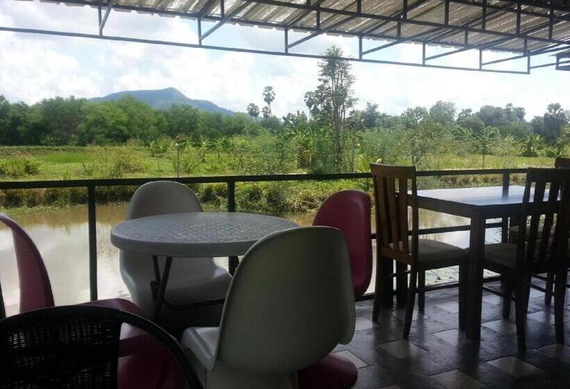 هتل Banrai Chernma Resort