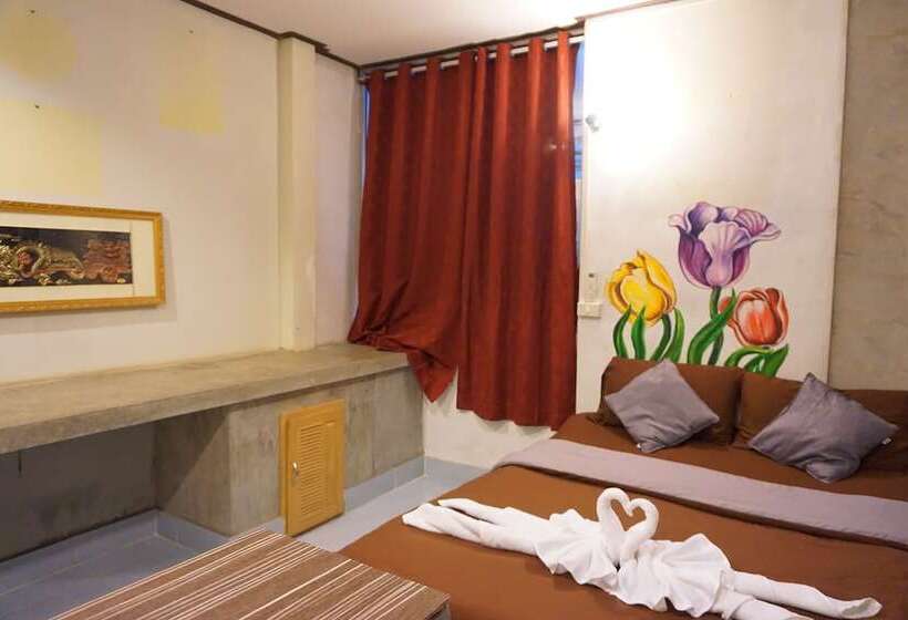 هتل Chiangkhan Modern Home