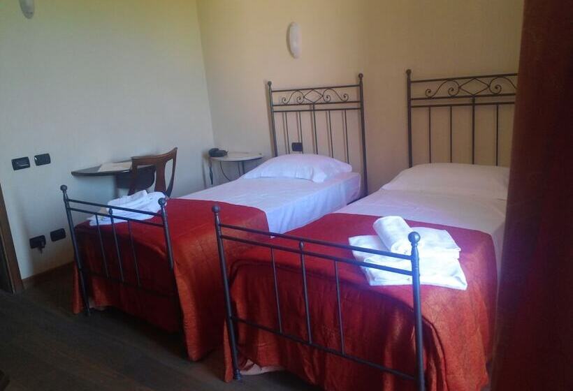 فندق Il Castello Di Bubbio