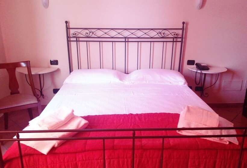 فندق Il Castello Di Bubbio