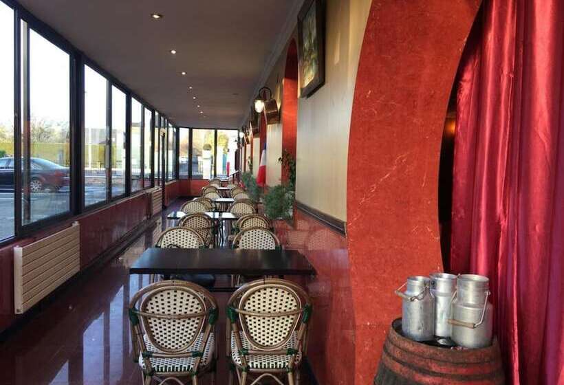 ホテル Le Chef Des Champs