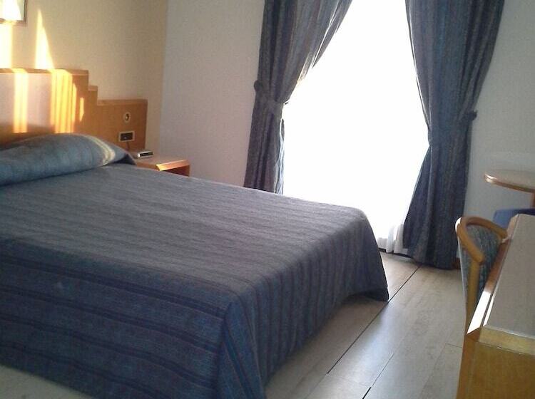 فندق Miceneo Palace