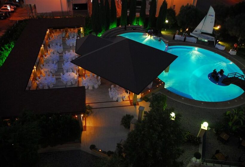 فندق Miceneo Palace