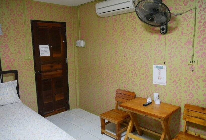 בית מלון כפרי Sakul Kaew Resort