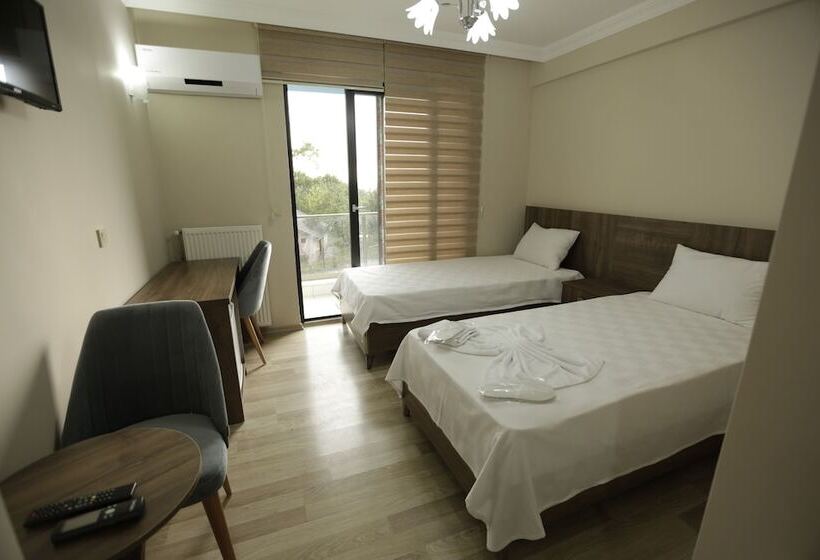 Ozgur Otel