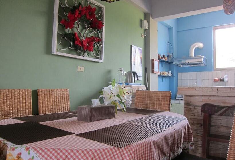 پانسیون Halfway B&b