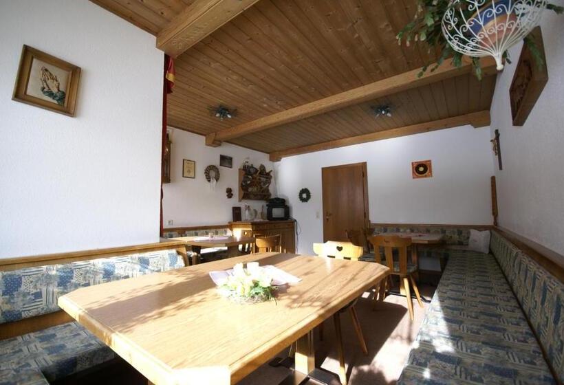 Bed and Breakfast Haus Oblasser