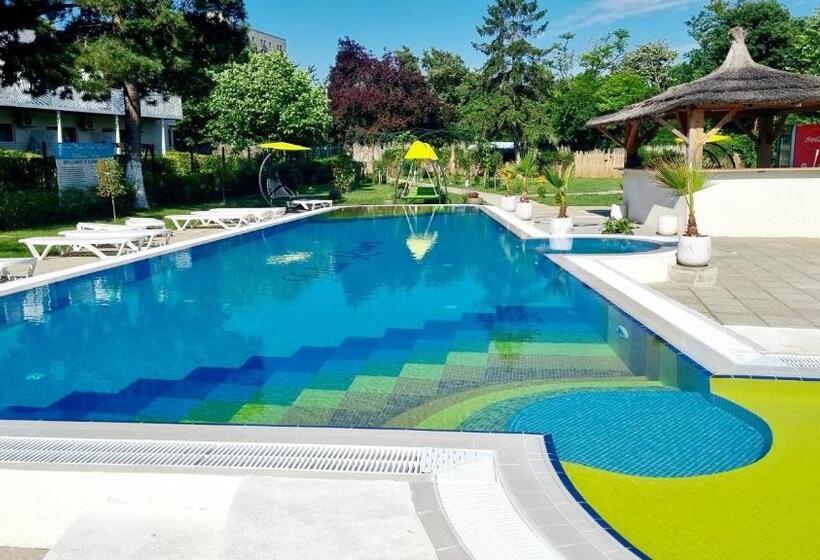 هتل Iulia Resort