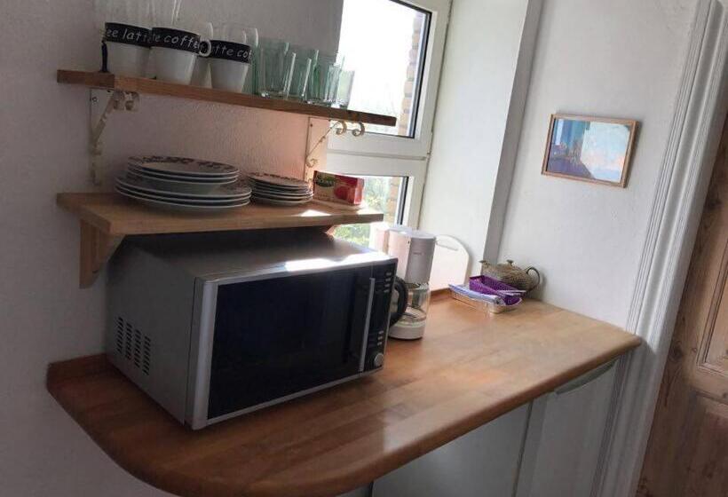 بنسيون Rundvejen Guest House