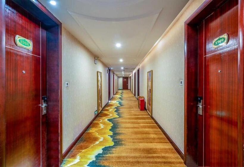 Vienna Hotel Dongguan Houjie Exhibition Center