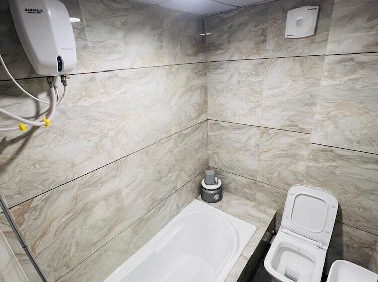 4 Ever Hotel ,surat