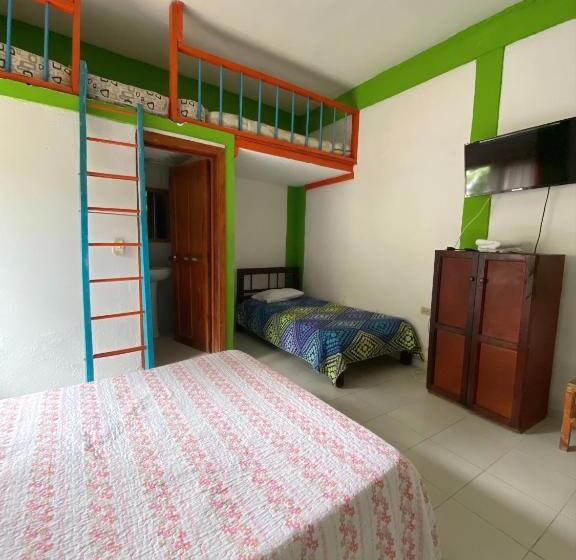 מלון כמוסות Finca Hotel Tierra Grata