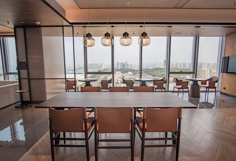 هتل Four Points By Sheraton Yantai