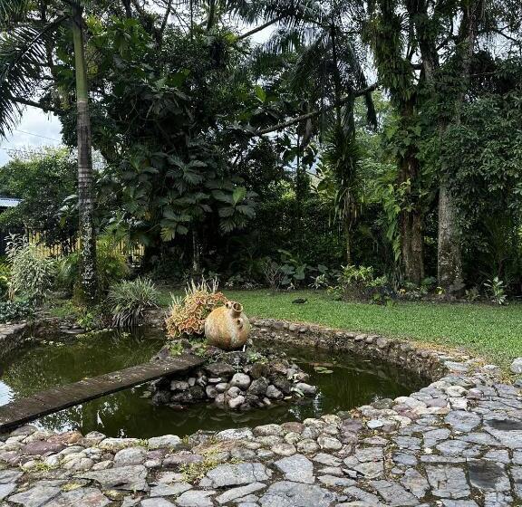 تختخواب و صبحانه Doral House Villavicencio