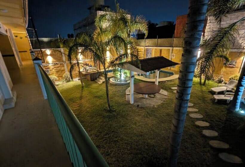 فندق Posada Familiar Ivonne