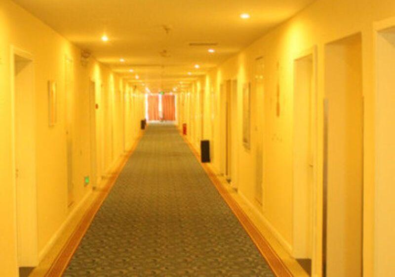 هتل 7 Days Inn Ganzhou South Gate Branch