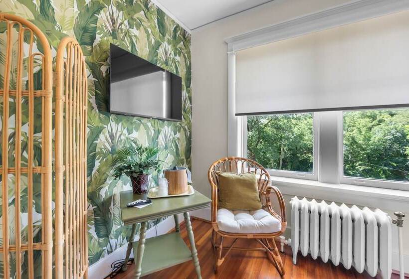 בית מלון כפרי Rockwood Inn