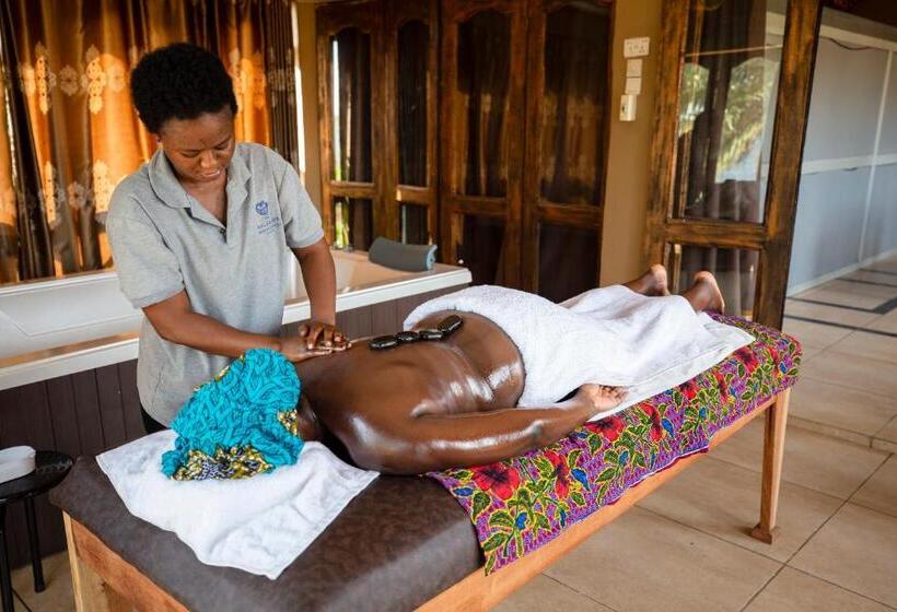 فندق Sogakope Beach Resort & Spa