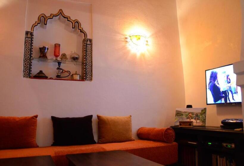 پانسیون Room In Bb   Dar Rehla Bab Remouz