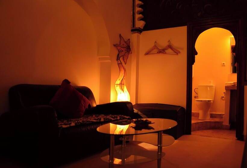 پانسیون Room In Bb   Dar Rehla Bab Remouz