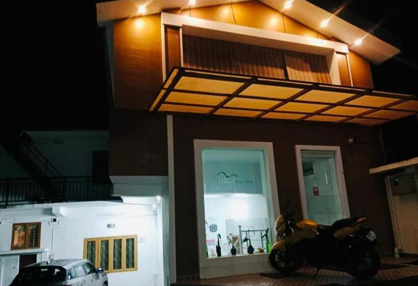 ホテル Kunnathoor Red Castle Vagamon