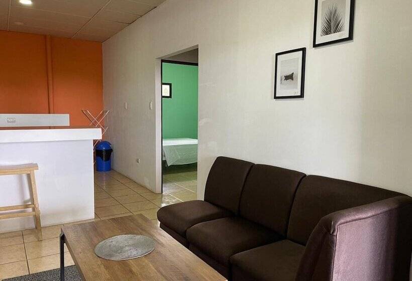 Asha Hostel
