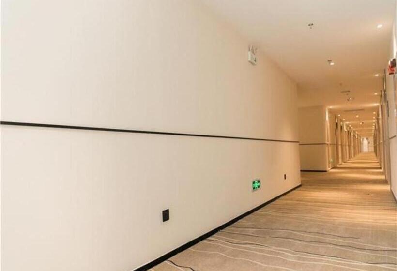 호텔 City Comfort Inn Humen High Speed Railway Station Wanda Chigang