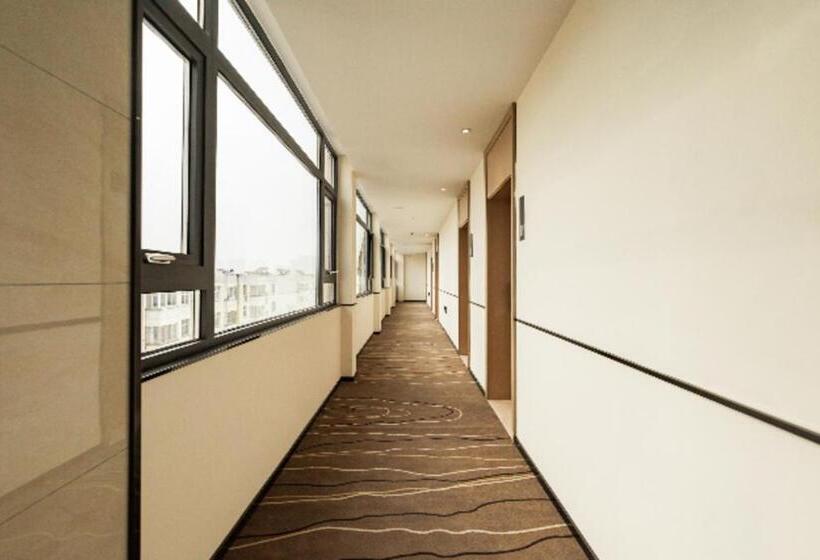 Отель City Comfort Inn Luohe Huanghe Plaza