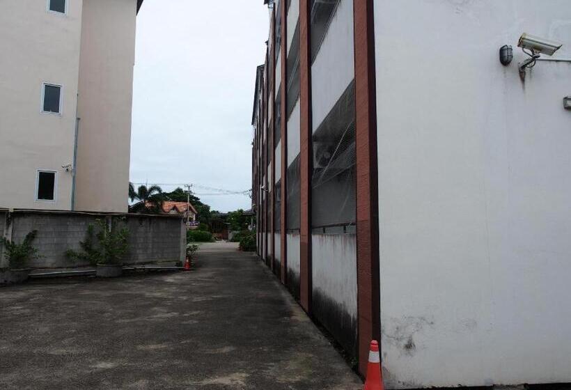هتل Phetsuwan
