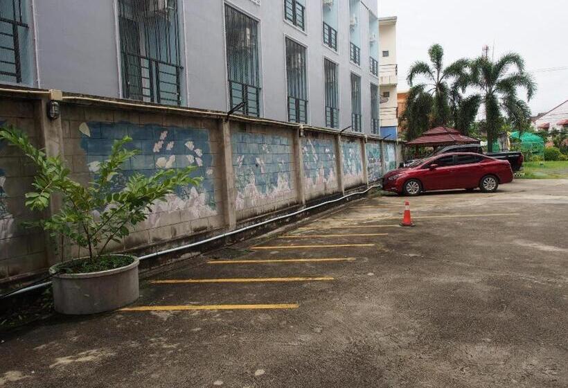 هتل Phetsuwan