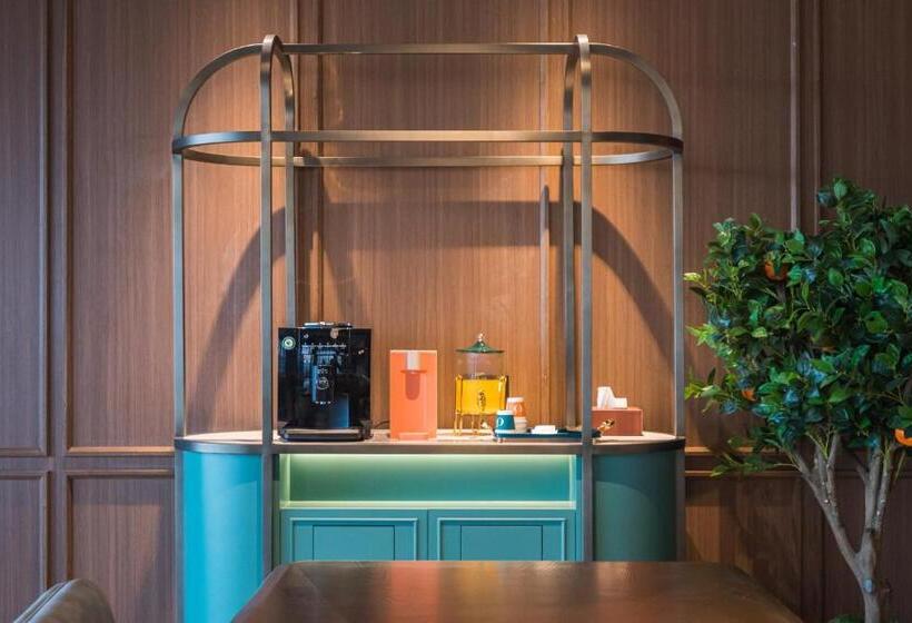 Orange Hotel   Jiaozhou Jiaodong International Airport Jiaodong Subway Station