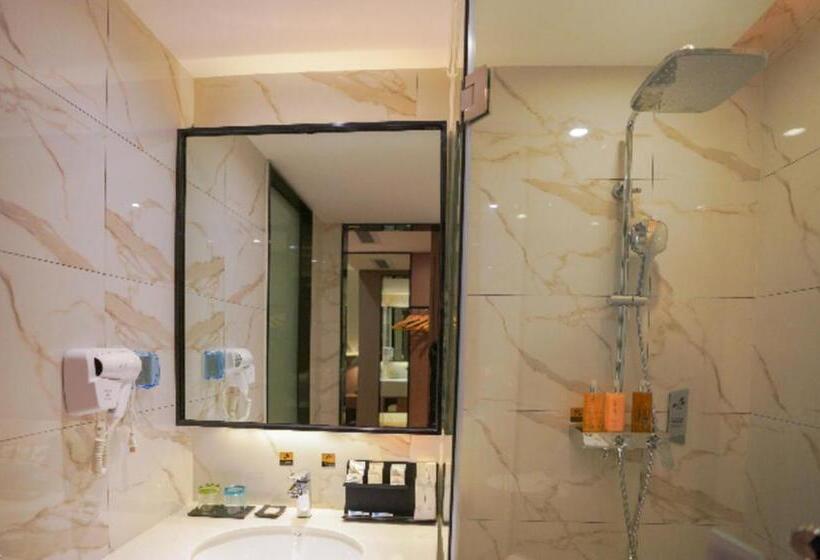 Borrman Hotel Zhonghsan Guzheng Huayi Plaza Light Rail Station