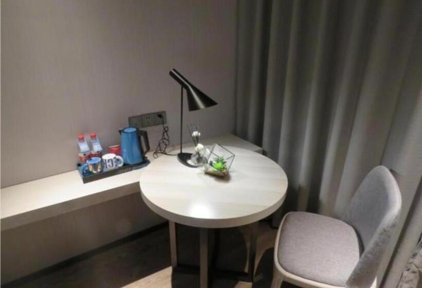 Echarm Hotel Nanchang Bayi Square Metro Station Wushang Mall
