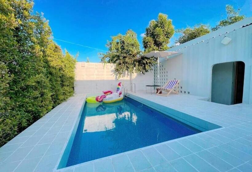 هتل 7 Class Pool Villa