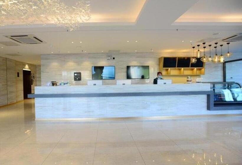 酒店 City Comfort Inn Dandong Railway Station Yalu River Scenic Area