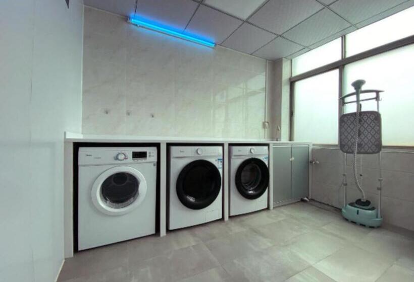 Отель City Comfort Inn Zhanjiang Jinshawan Haitian Yingzhan Plaza